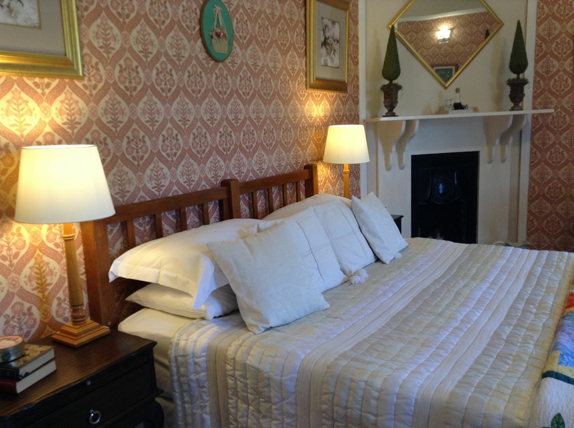 מונטאגו Airlies Historical Guest House מראה חיצוני תמונה